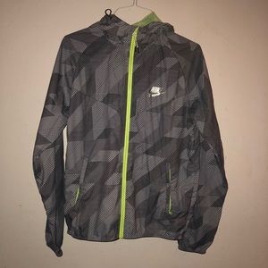 NIKE WINDBREAKER